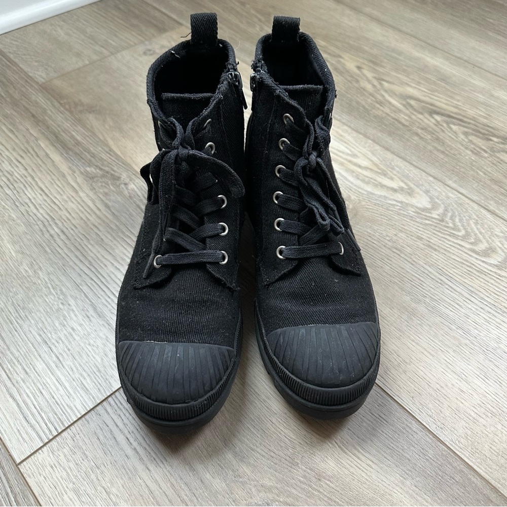 Universal Thread Black Canvas Combat Boots - Picture 2 of 9